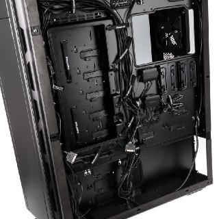 ELITE bei Caseking: Phanteks präsentiert den modularen Super-Tower Enthoo Elite als ultimatives Case!