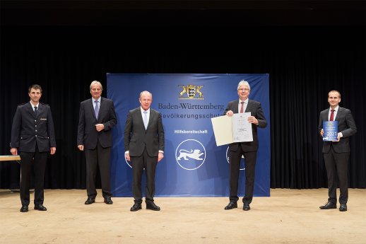 Verleihung-Auszeichnung-Ehrenamt-Presse-15x10cm.jpg