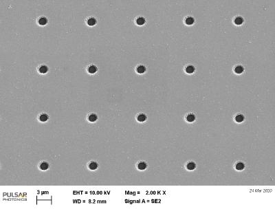 Lasermikrobohrungen mit 1.7µm Durchmesser