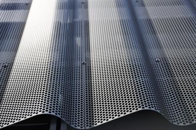 Detail: Exakte Verzahnung an den Stößen. Bild: metallpfister (CH)