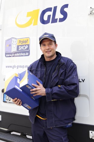 GLS Germany_Kinder helfen Kindern.jpg