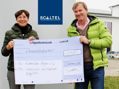 Joachim Skala, Vorstand SCALTEL AG - Frau Burg-Seitz, Vorsitzende Verein Kinderbrücke Allgäu e.V.