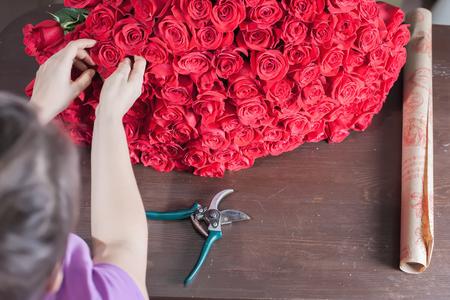Valentinstag Blumen verschenken per Ö-App.jpg