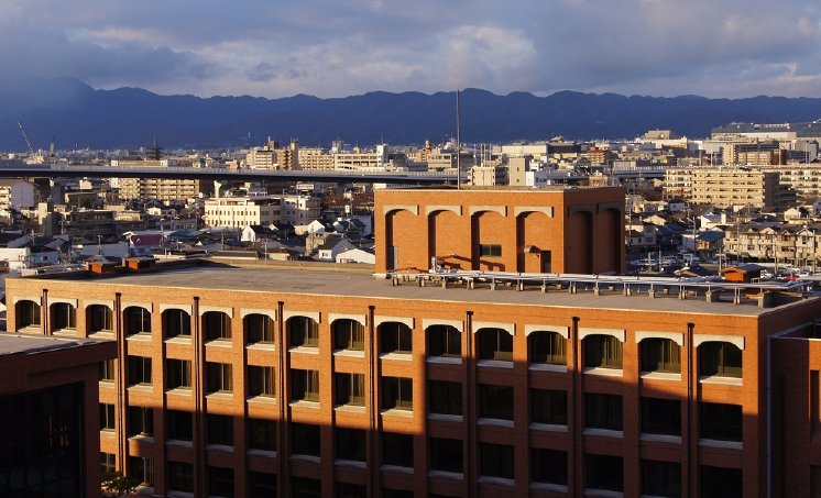 Ryukoku U. Fukakusa Campus.jpg