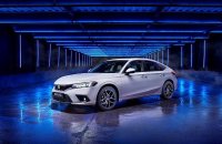 Serienmäßig mit e:HEV Hybridantrieb: der neue Honda Civic