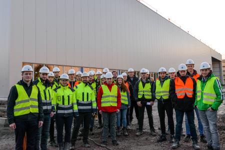 25 Studierende der FH Münster, Fachbereich Bauingenieurwesen, erhielten einen Einblick in die Großbaustelle zum neuen Schlatter Standort am Hessenweg.