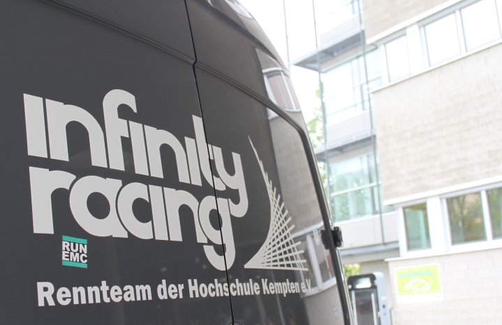 Infinity_Racing_2.JPG