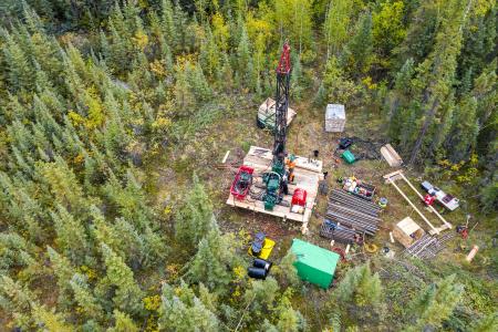 Bohrung auf dem Cabin Lake-Projekt; Foto: Rover Metals