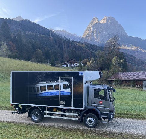 Atego mit Zugspitze.jpg