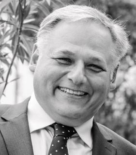 Frank Schlupp (Geschäftsführer keytech Süd GmbH) ist bestrebt, die „Digitalisierung“ in den Mittelstand zu bringen. Einfache Werkzeuge mit überschaubaren Kosten und maximalem Nutzen.
Think Big – Start Small.