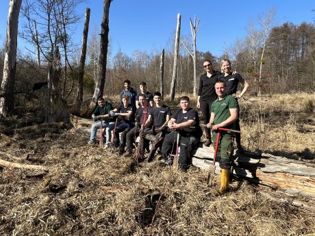 2025-03-06_Azubi-Baumpflanzen_ (59).JPG