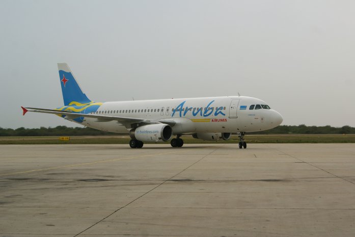 Aruba_A320_Seite.jpg