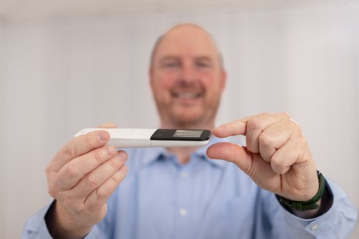 SELVE_neuer_Handsender_commeo_Multi_Send.jpg
