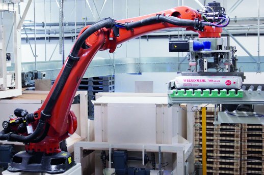 KOCH_Vollautomatische Sack-Palettierung_Mühle.jpg