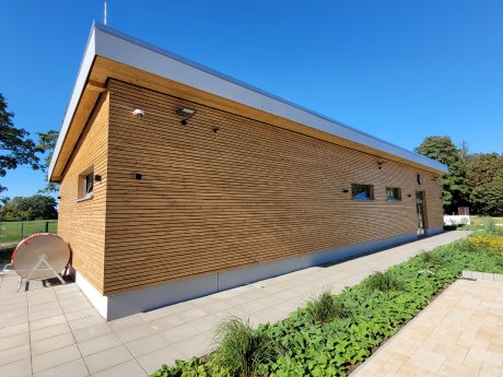 Fassadengestaltung mit Douglasienholz.jpg