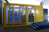 Rittal_Würz Autarkes Rechenzentrum.jpg: Erstmals stellen Rittal und Würz Energy ein eigenständiges Container-Rechenzentrum vor, das von zwei integrierten Blockheizkraftwerken (BHKWs) redundant mit Strom versorgt und gekühlt wird / Quelle: Rittal GmbH & Co. KG 