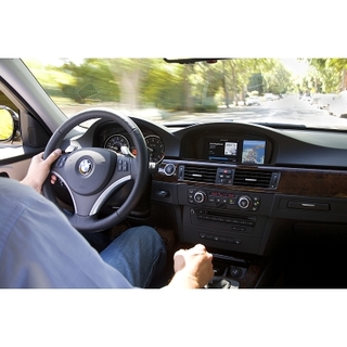 BMW Group announces support for new iPod Out feature for iPhone and iPod touch