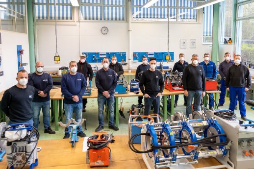 Bild 3 - Gruppenbild GW 330.jpg