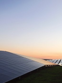 solar power plant by ib vogt.jpg