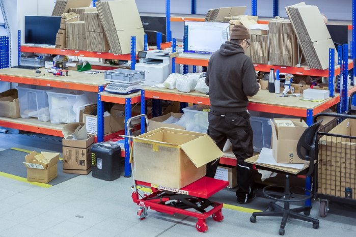 Logistik_FACTUREE.jpg