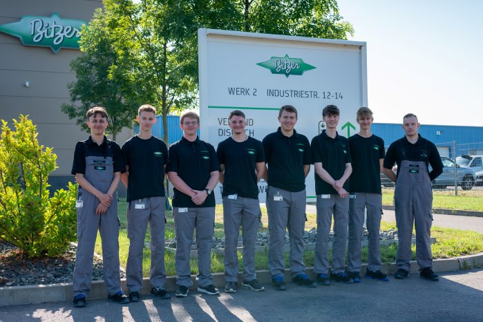 Bild_BITZER_Ausbildungsbeginn_SKZ_2025.jpg