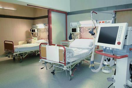 Sieht so das Krankenzimmer der Zukunft aus? Antimikrobielle Kupferwerkstoffe bei hochfrequentierten Kontaktflächen unterstützen die Standardhygienemaßnahmen (Foto: Deutsches Kupferinstitut Berufsverband)