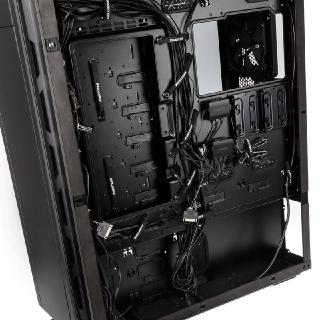 ELITE bei Caseking: Phanteks präsentiert den modularen Super-Tower Enthoo Elite als ultimatives Case!
