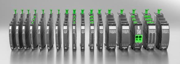 Aus zahlreichen Mico-Pro-Modulen werden Komponenten ausgewählt und mit einem Powermodul zu einem System zusammengesteckt