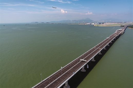 2018-10_BAUER_Hong Kong-Macao bridge (1) (c) DCVJV (Klein).jpg