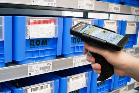 Das neue MDE von REYHER ermöglicht eine komfortable Auftragserfassung per Barcode-Scan