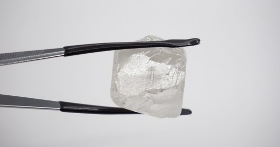 LOM - 127 carat gem-quality white Lulo diamond.jpg