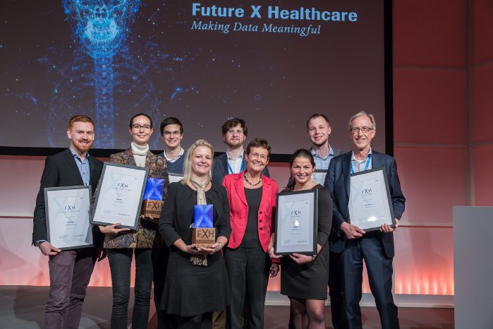 Roche Future X Healthcare Event_Gewinner des FXH Scientific Excellence und FXH Start_up Awa.jpg