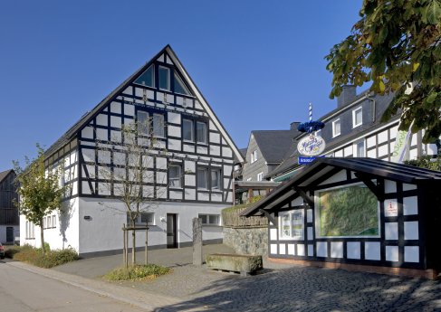 2009_2_CAPAROL_duckek_Schmallenberg Fachwerkhaus 5827.jpg