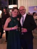 Nele Luebberstedt anstossen mit Andreas Kammlott (Bild: kaneo GmbH)