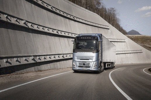 volvo_truck__S7A1543_Original file.gif