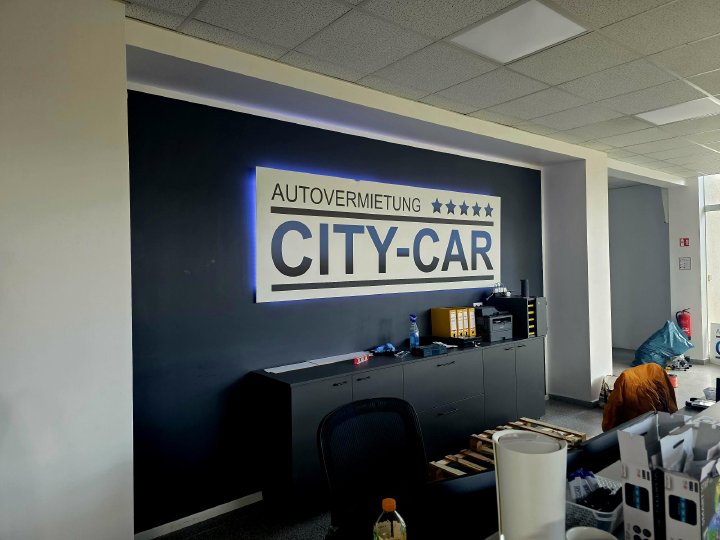 CITY-CAR Autovermietung eröffnet zweiten Magdeburger Standort und übernimmt Team der insolventen STARCAR