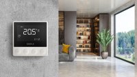 Der digitale Raumthermostat EBERLE ATR 4000 verbindet zeitgemäßes Design mit Funktionen zur Heiz- und Kühlregelung. Er eignet sich für die Einzelraumregelung wassergeführter Flächenheiz- und Kühlsysteme im Neubau und bei Modernisierungen.