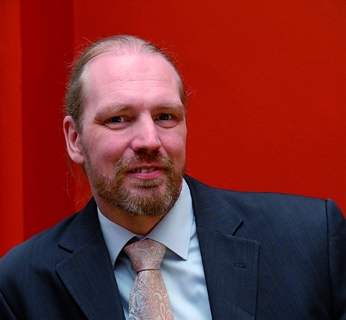 Ralf Benzmueller