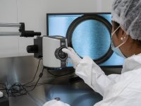 Outgassing unter Kontrolle – Reinheit in der Halbleiterfertigung sichern