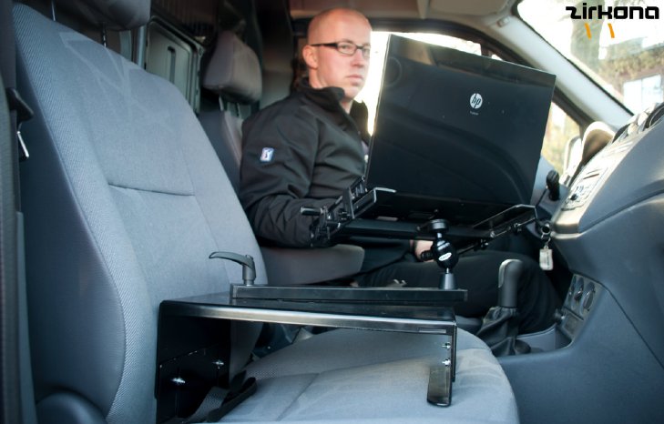 zirkona-seatholder-notebook-halterung-fuer-beifahrersitz.jpg