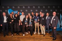 Jan Kleihues, Jessica Borchardt, DAW CEO Dr. Ralf Murjahn, Jeanette Kunsmann, Johannes Olfs, Christian Felgendreher, Balthasar Wirz, Birgit Wohlfahrt & Michaela Afif, Sven Mat, Yannik Schüman, Maic Auschrat, Prof. Gerd Jäger, Lars Schomburg, Christian Hein (v.ln.r.)