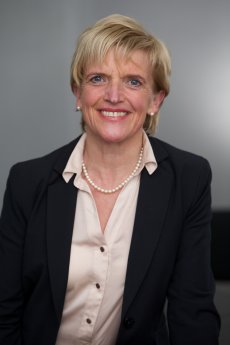 Dr. Beate Mand_VDE.jpg