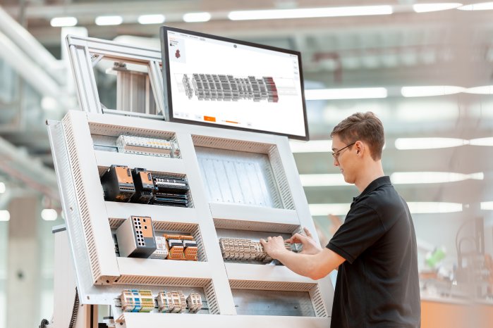 Weidmüller Bild_Montageprozess.jpg