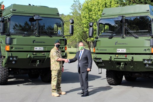 2021-12-Rheinmetall-Handover-Heavy-Recovery-Vehicle-02.jpg