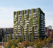 Schüco AF UDC 80 Green Façade ist eine nachhaltige Objektlösung für Großstädte. Und auch auf dem Schüco Campus in Bielefeld wird zukünftig eine begrünte Fassade gezeigt / Bildnachweis: Schüco International KG