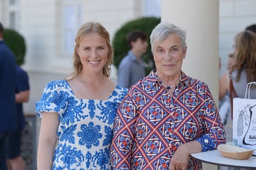 Barbara und Louisa Wiedemann.JPG