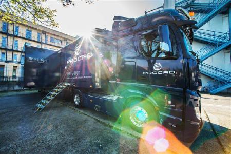 "Zweieinhalb Jahre lang brachte der PROCAD-Truck voller PLM-Wissen „Digitalisierung auf die Straße“ – eine tolle Erfolgsstory! / Foto: PROCAD