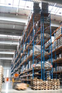 Neue Logistikkapazitäten bei Gebrüder Weiss in Bratislava: 5.000 Quadratmeter Lagerfläche und 2.200 Quadratmeter Umschlagsfläche sind hinzugekommen. (Quelle: Gebrüder Weiss)