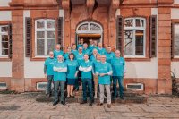 Die Vorstandsmitglieder werben mit den T-Shirts für den 9. Freiwilligentag der MRN am 21.09.2024. Bildquelle: ZMRN e.V.