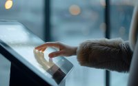 Mehr Display-Qualität durch Optical Bonding – SemsoTec macht es möglich